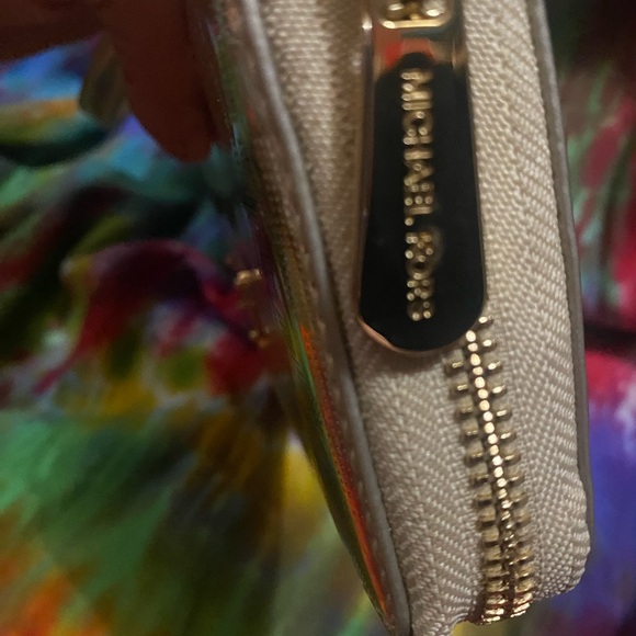 Shiny gold Michael Kors wrist wallet! - Picture 6 of 13